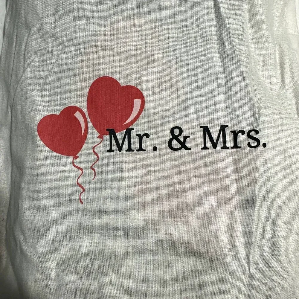 New Aprons Mr. & Mrs. Est 2017 White Black Wedding Engagement Bridal Shower Gift